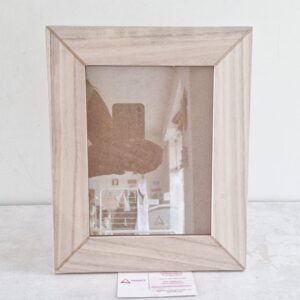 MADEIRA| MOLDURA 27X22 CM (FOTO 20X15 CM)