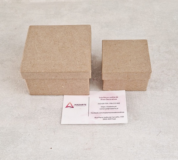 CONJUNTO DE 2 CAIXAS EM CARTÃO