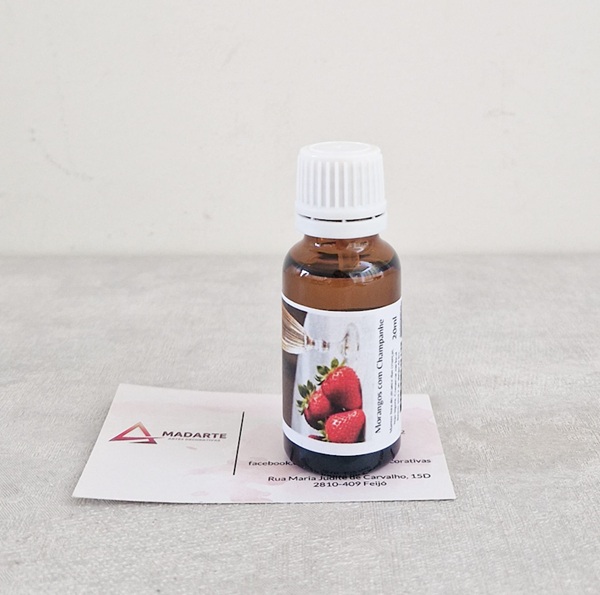 ESSENCIA AROMÁTICA MORANGOS COM CHAMPANHE 20ML