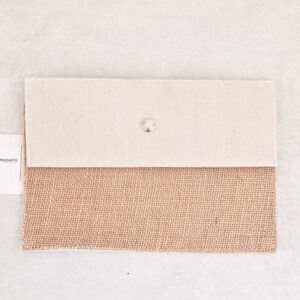 PORTA DOCUMENTOS EM JUTA 23X15CM