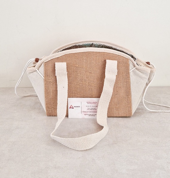 SACO TÉRMICO PARA TOALHA DE MESA 23X19X12CM