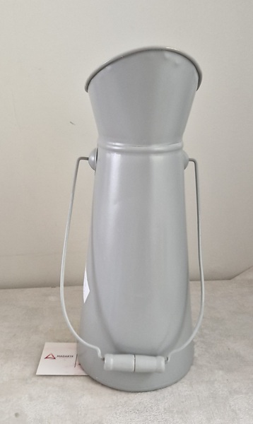 REGADOR ALTO EM METAL 28cm