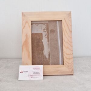 MOLDURA EM PINHO 24X19CM